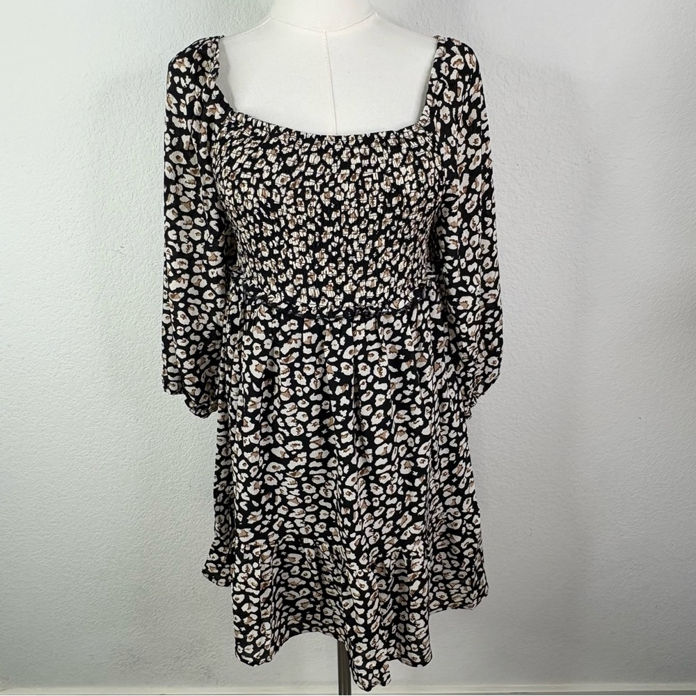 Dokotoo NWT Size Small Leopard Smocked Midi Dress Puff Sleeve Square Neck